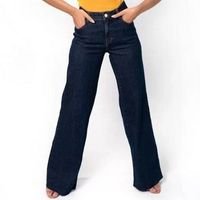 Calça Wide Leg em Jeans Lisa Azul com Barra Corta - Azul