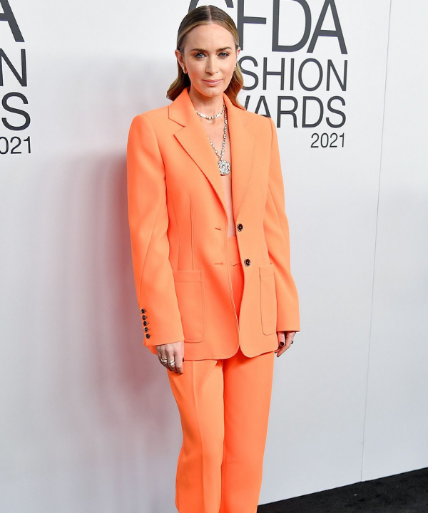 Emily Blunt - terninho laranja - CFDA Fashion Awards - Verão - Tapete vermelho CFDA Fashion Awards - https://stealthelook.com.br