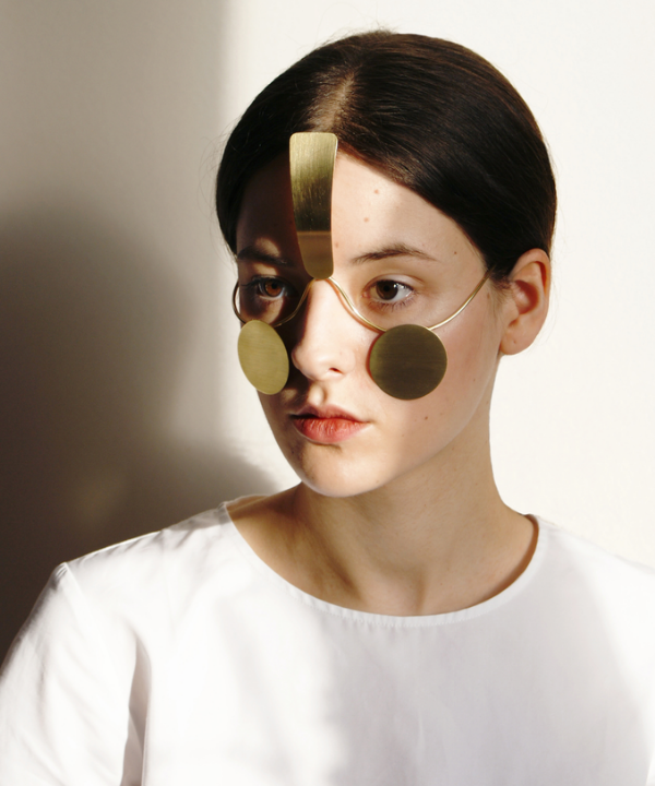 Ewa Nowak - máscara joia facial - acessório tendência - Verão 2022 - estúdio - https://stealthelook.com.br