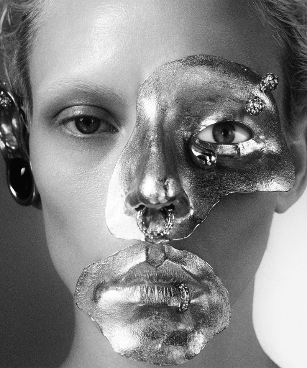 Schiaparelli - joia facial - acessório tendência - Verão 2022 - estúdio - https://stealthelook.com.br