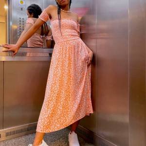 Vestido longo e midi: 6 looks de arrasar