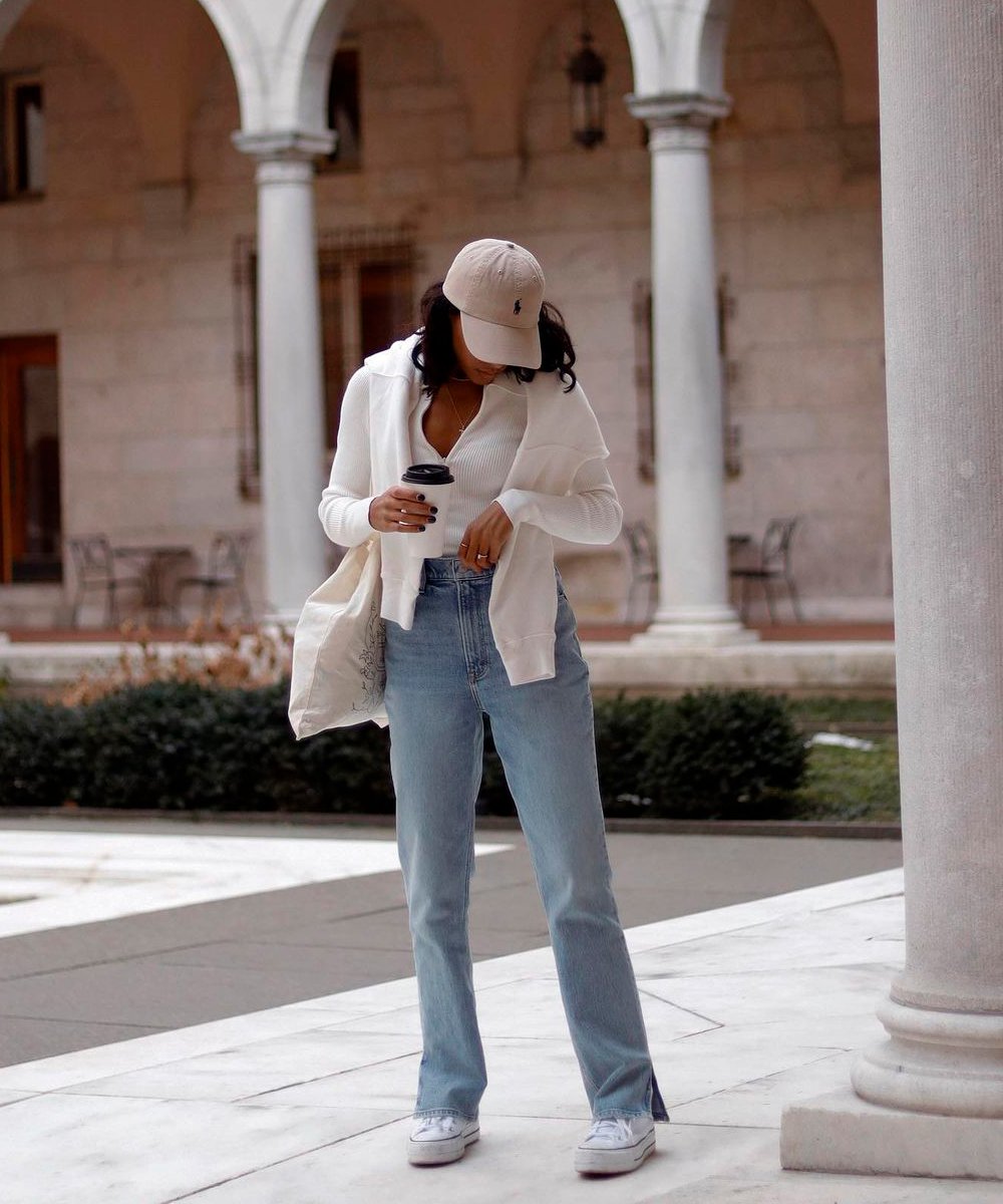 It girls - looks com boné, calça jeans, regata, camisa - looks com boné - Verão - Street Style  - https://stealthelook.com.br