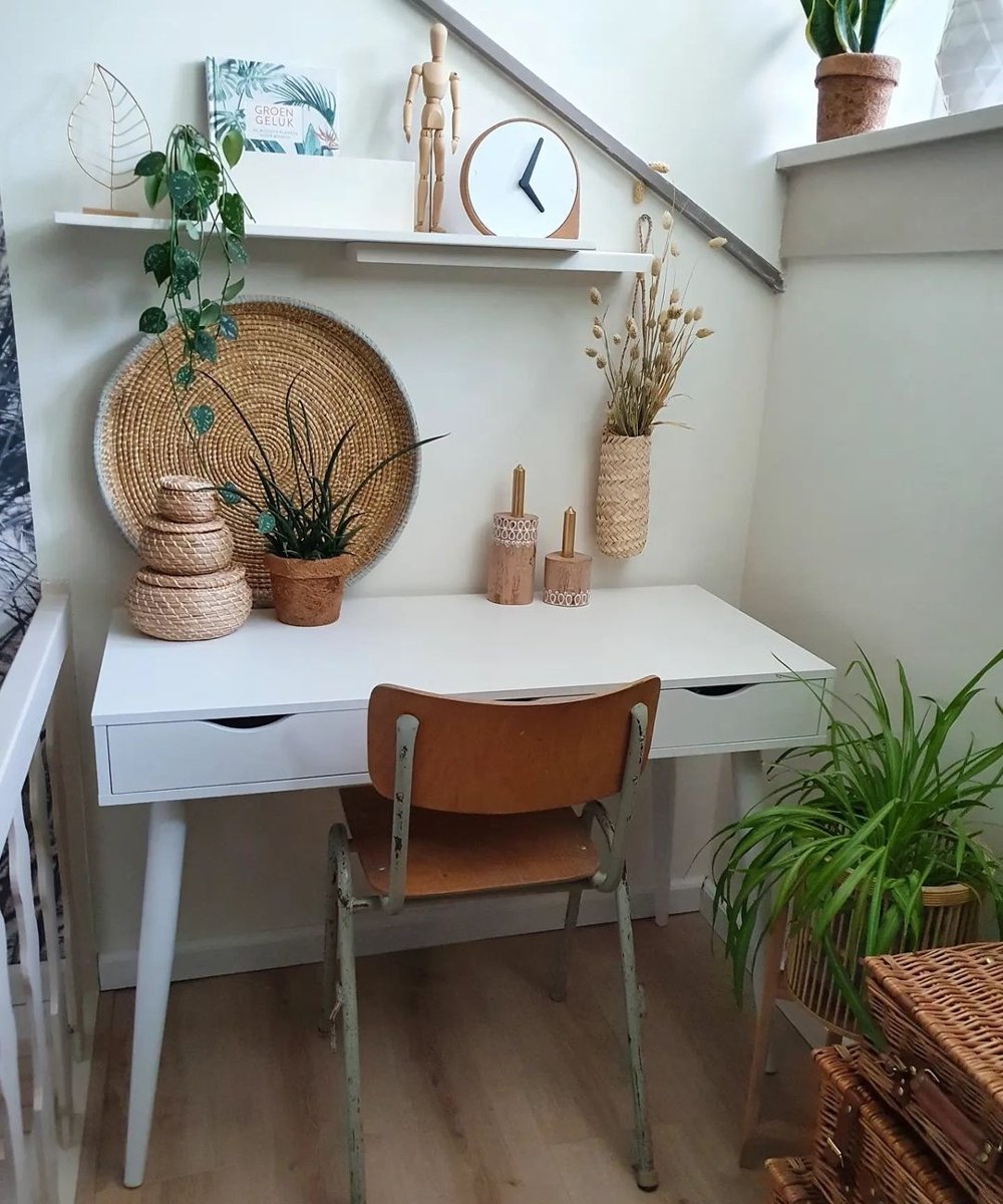 Nicole Interior & Plants - 2022 - organizar e decorar a escrivaninha - decor - plantas - https://stealthelook.com.br