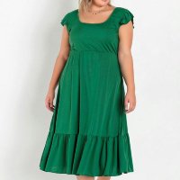 Marguerite - Vestido Midi Verde com Franzidos Plus Size