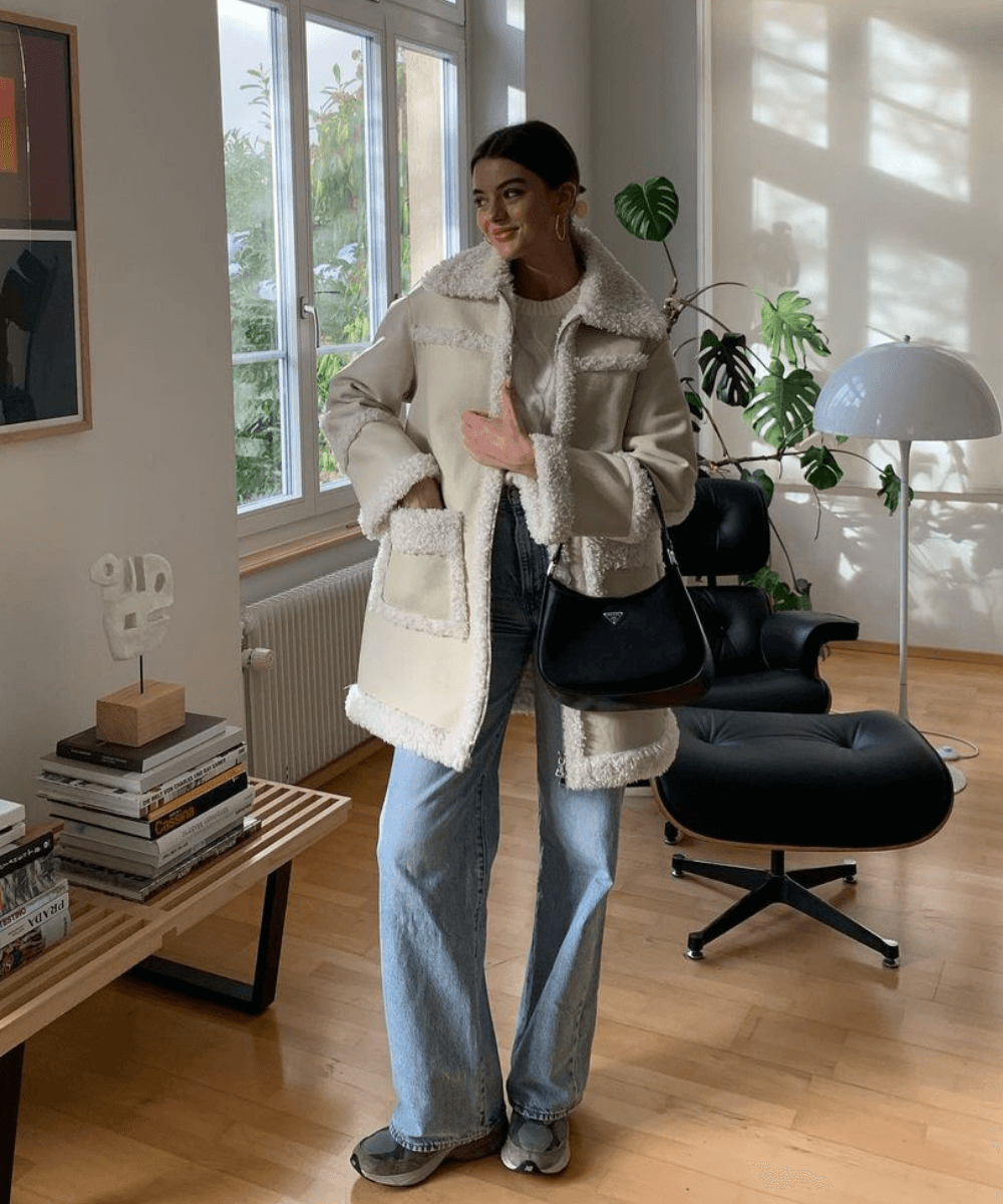 @maryljean - calça jeans e jaqueta shearling - casacos de inverno - Inverno - em pé na casa  - https://stealthelook.com.br