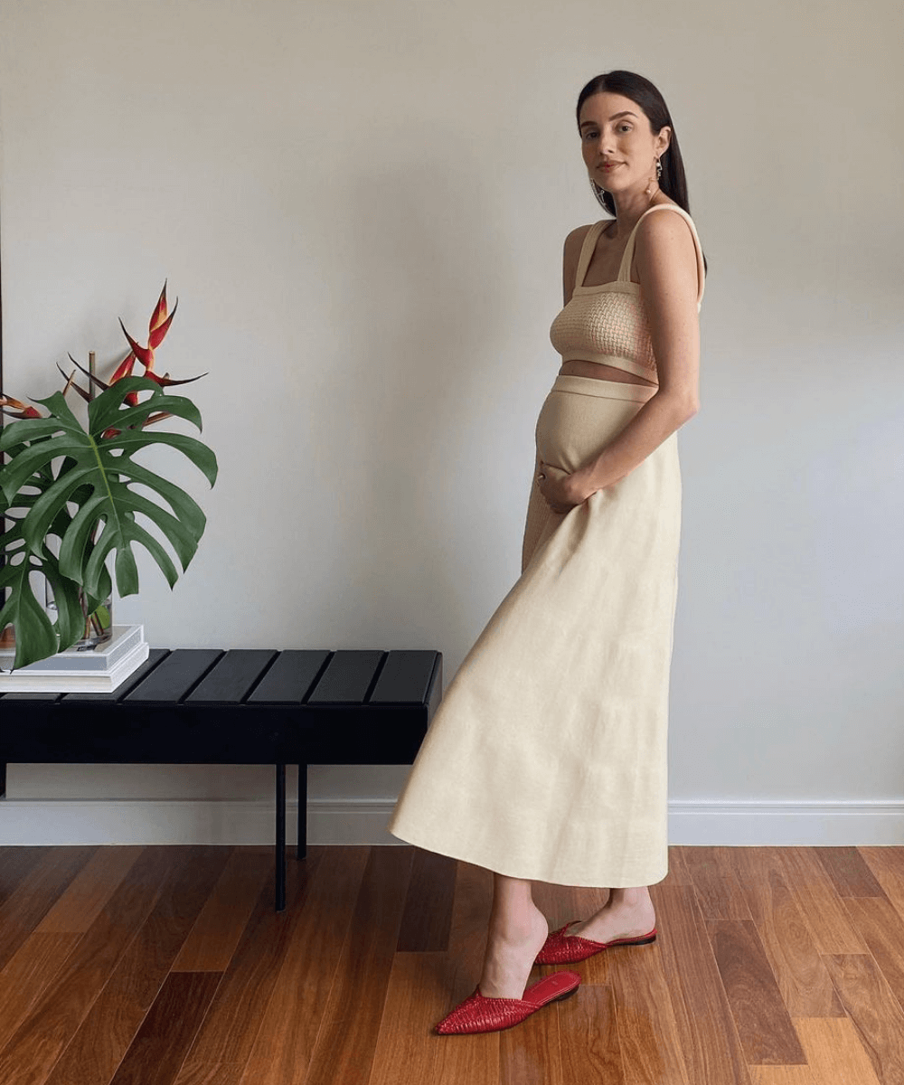 Andrea Florence - conjunto em tecido plano - estilo durante a gravidez - Verão 2022 - em casa - https://stealthelook.com.br