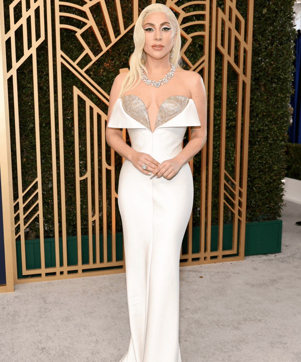 Lady Gaga - vestido branco Armani Privé - SAG Awards 2022 - Inverno - California - https://stealthelook.com.br