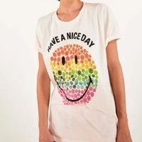 t-shirt smiley rainbow