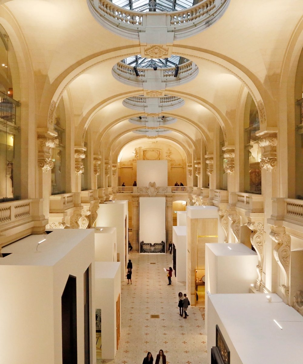 Musée des Arts Décoratifs anuncia datas de exposição de Schiaparelli