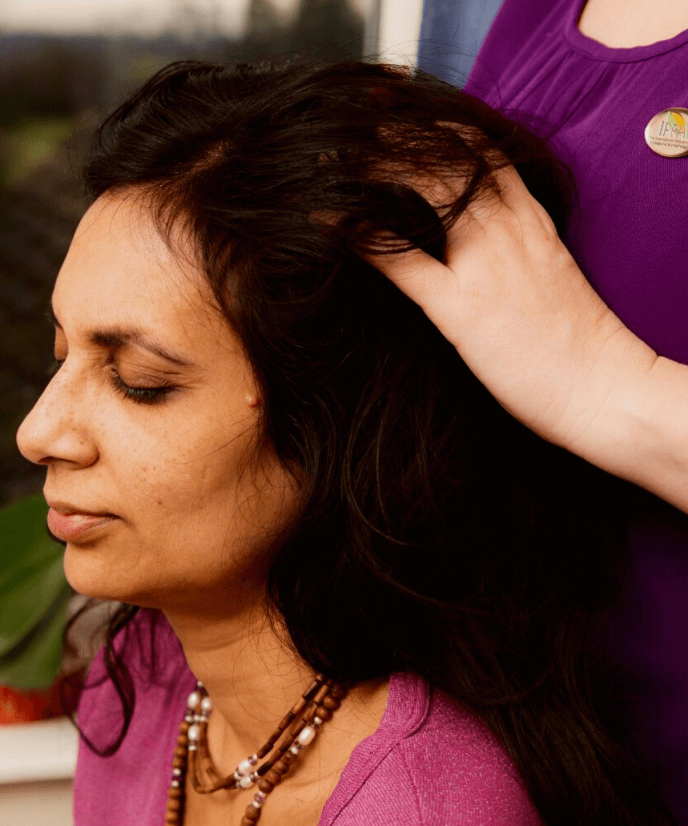 Spa capilar - massagem indiana de cabeça - dia das mães - Inverno 2022 - massagem - https://stealthelook.com.br