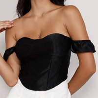 blusa feminina corset ombro a ombro cropped acetinada com bojo manga curta preta