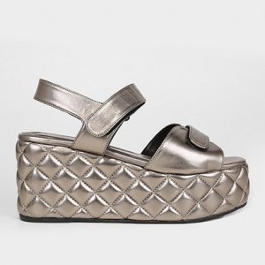 Sandália Plataforma Shoestock Matelassê Feminina - Feminino - Prata