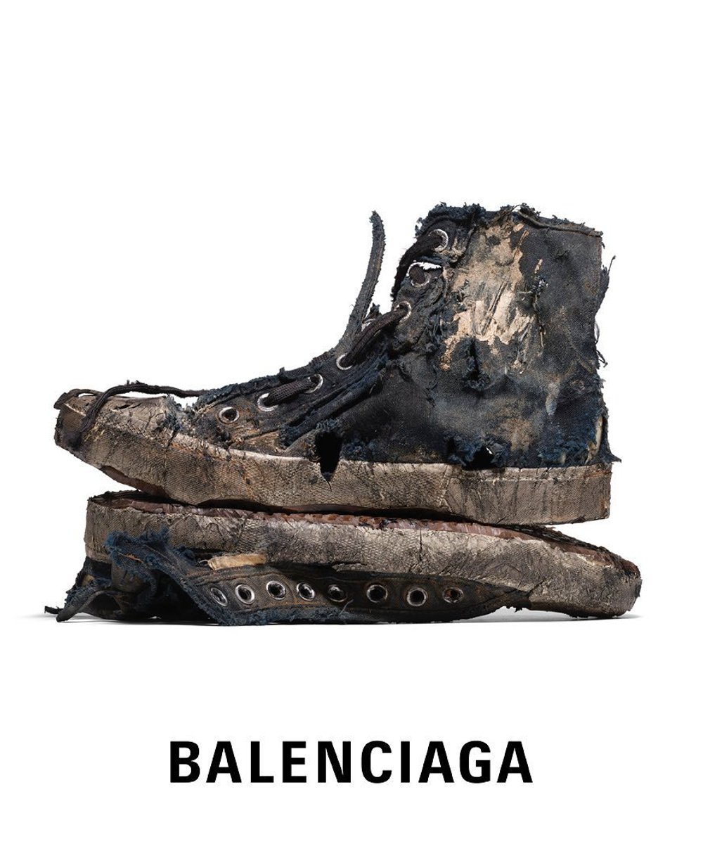 Balenciaga - fashionista - sapatos Balenciaga - tênis - polêmicos - https://stealthelook.com.br