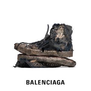 Os sapatos Balenciaga mais polêmicos e fashionistas – e onde encontrar versões mais acessíveis