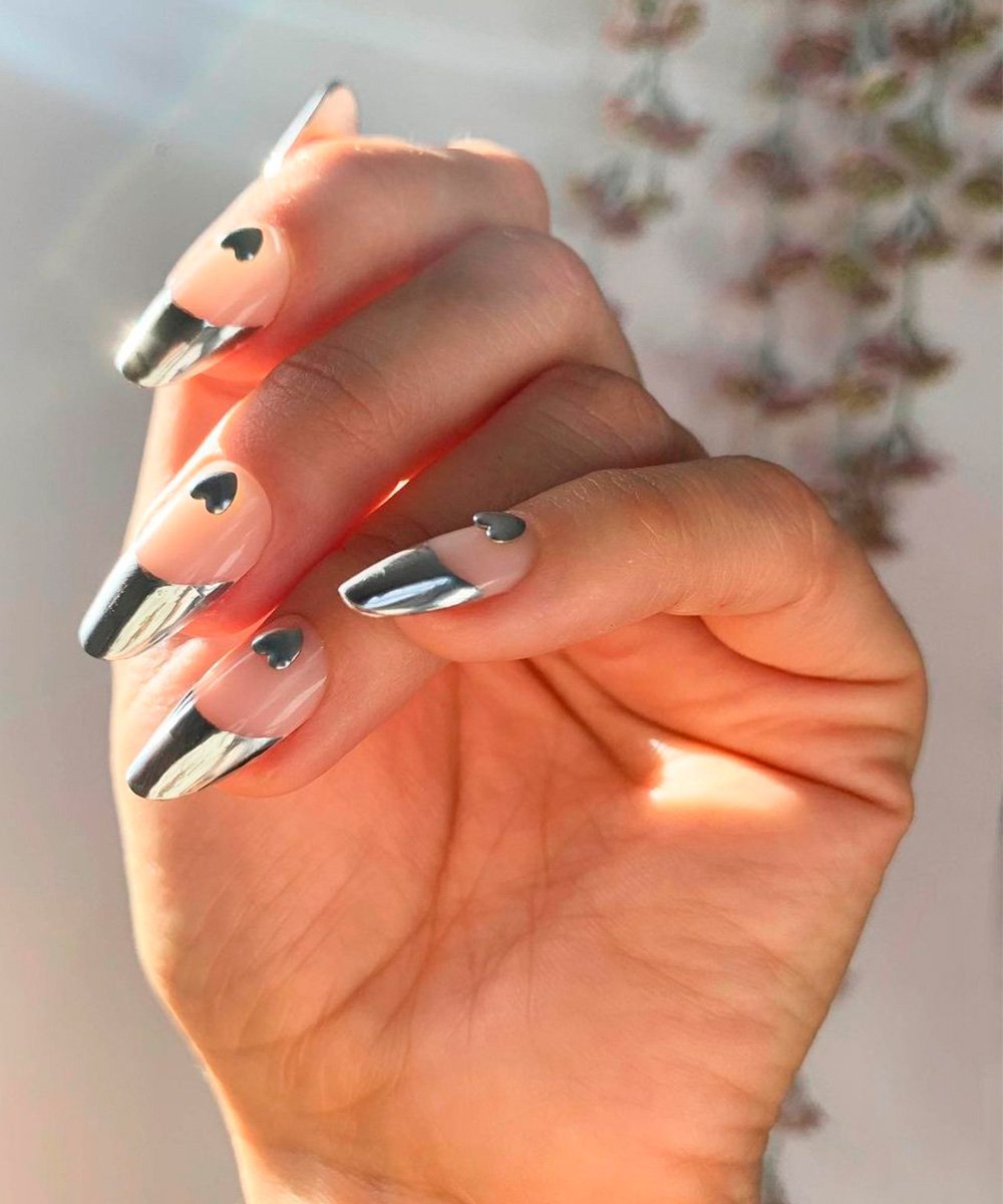 Jessica Washick - unahs-manicure-metalica-cromada - nail arts românticas - inverno  - brasil - https://stealthelook.com.br