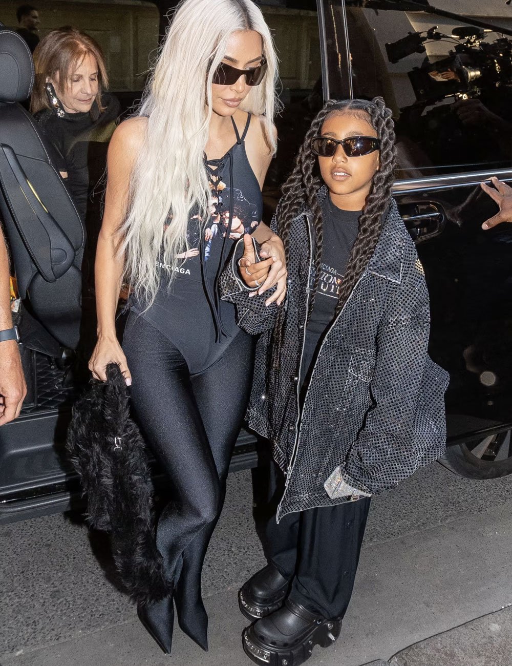 North West - Kim Kardashian  - Kanye West - inverno - Paris Fashion Week Couture - https://stealthelook.com.br
