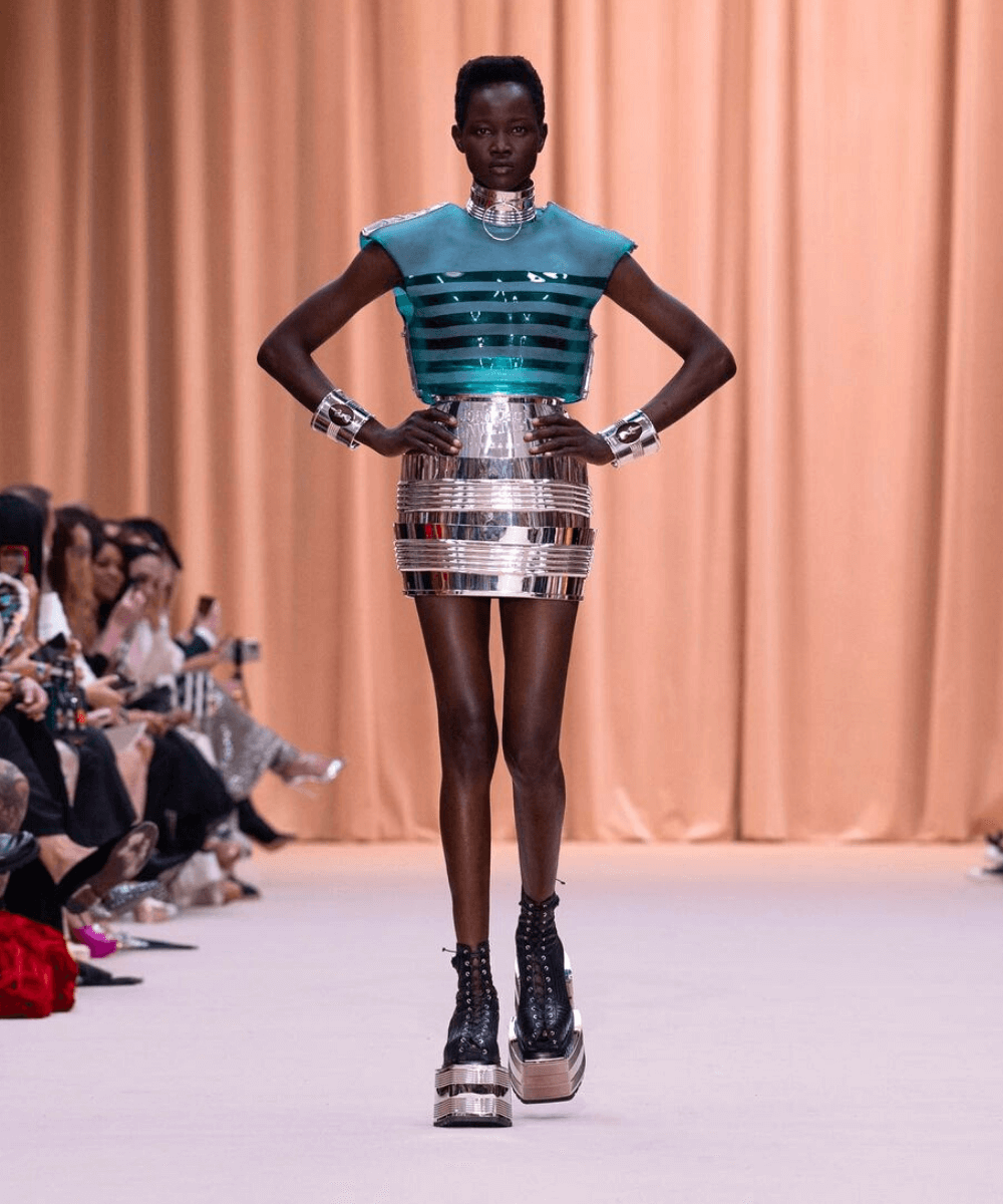 Jean Paul Gaultier - criação Jean Paul Gaultier haute couture - tendências de moda - Inverno 2022 - desfile - https://stealthelook.com.br