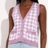 colete de tricô estampado xadrez com botões e bolsos mindset lilás