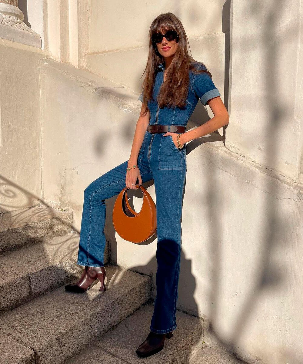 It girls - looks estilosos, macacão jeans - looks estilosos - Inverno - Street Style  - https://stealthelook.com.br