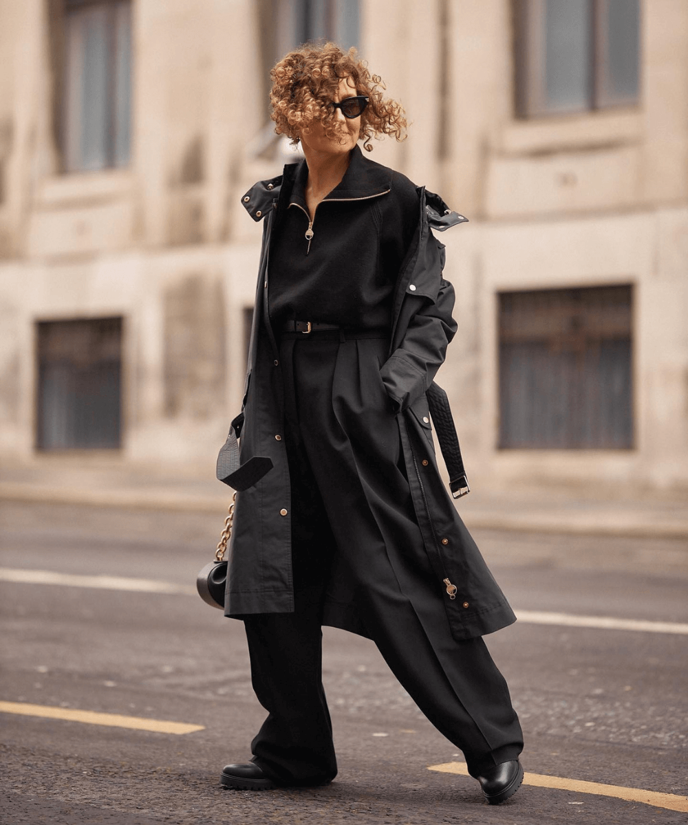Renia Jaz - blusa de ziper com calça de alfaiataria e trench coat - looks de inverno 2022 - Inverno 2022 - na rua - https://stealthelook.com.br