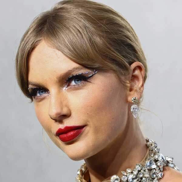Taylor Swift - tendências de beleza - tendências de beleza - tendências de beleza - tendências de beleza - https://stealthelook.com.br