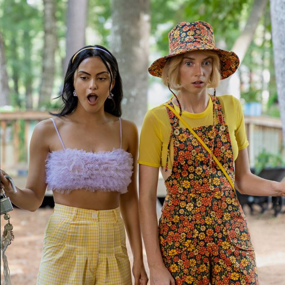 Camila Mendes e Maya Hawke - Netflix - Justiceiras - Do Revenge - filme - https://stealthelook.com.br