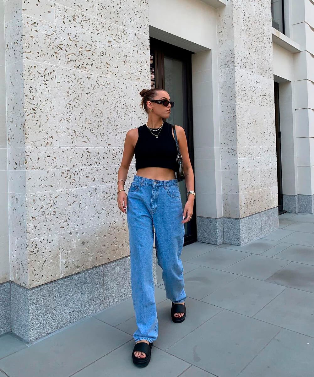 It girls - Como usar calça, calça jeans baggy - Como usar calça - Primavera - Street Style  - https://stealthelook.com.br