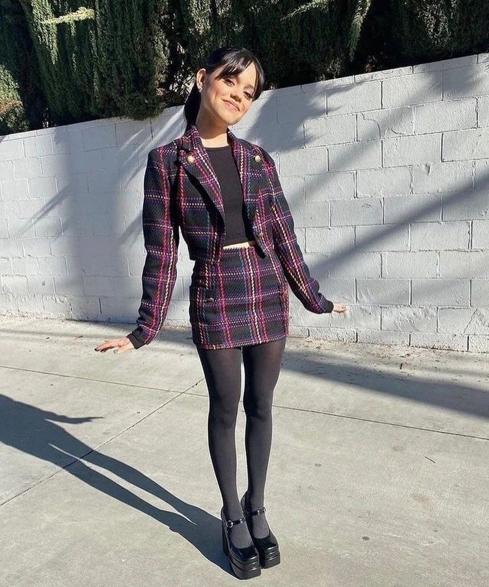 Os Melhores Looks De Jenna Ortega Steal The Look 3971