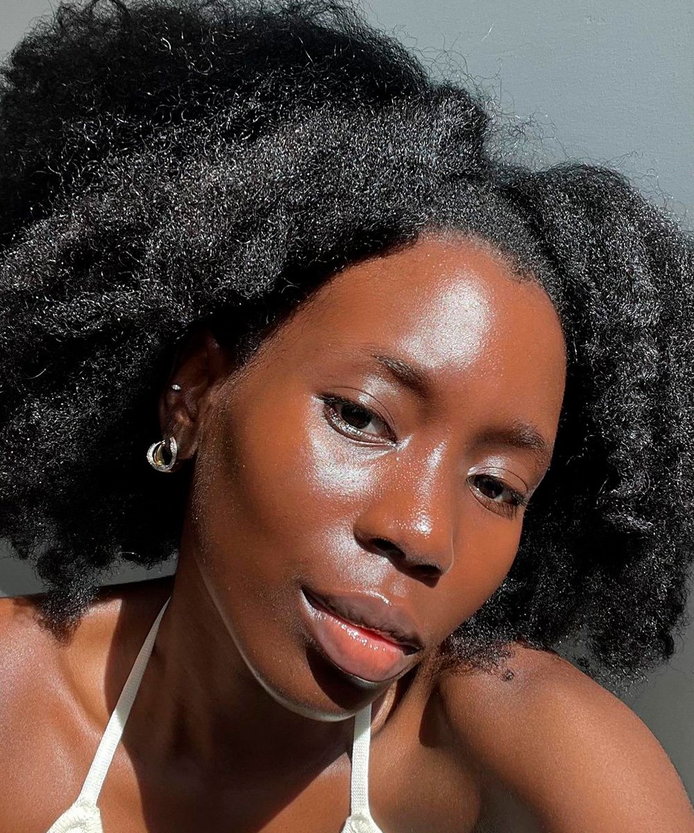 Danielle Oreoluwa Jinadu - skincare-pele-natural - produtos de skincare - inverno  - brasil - https://stealthelook.com.br
