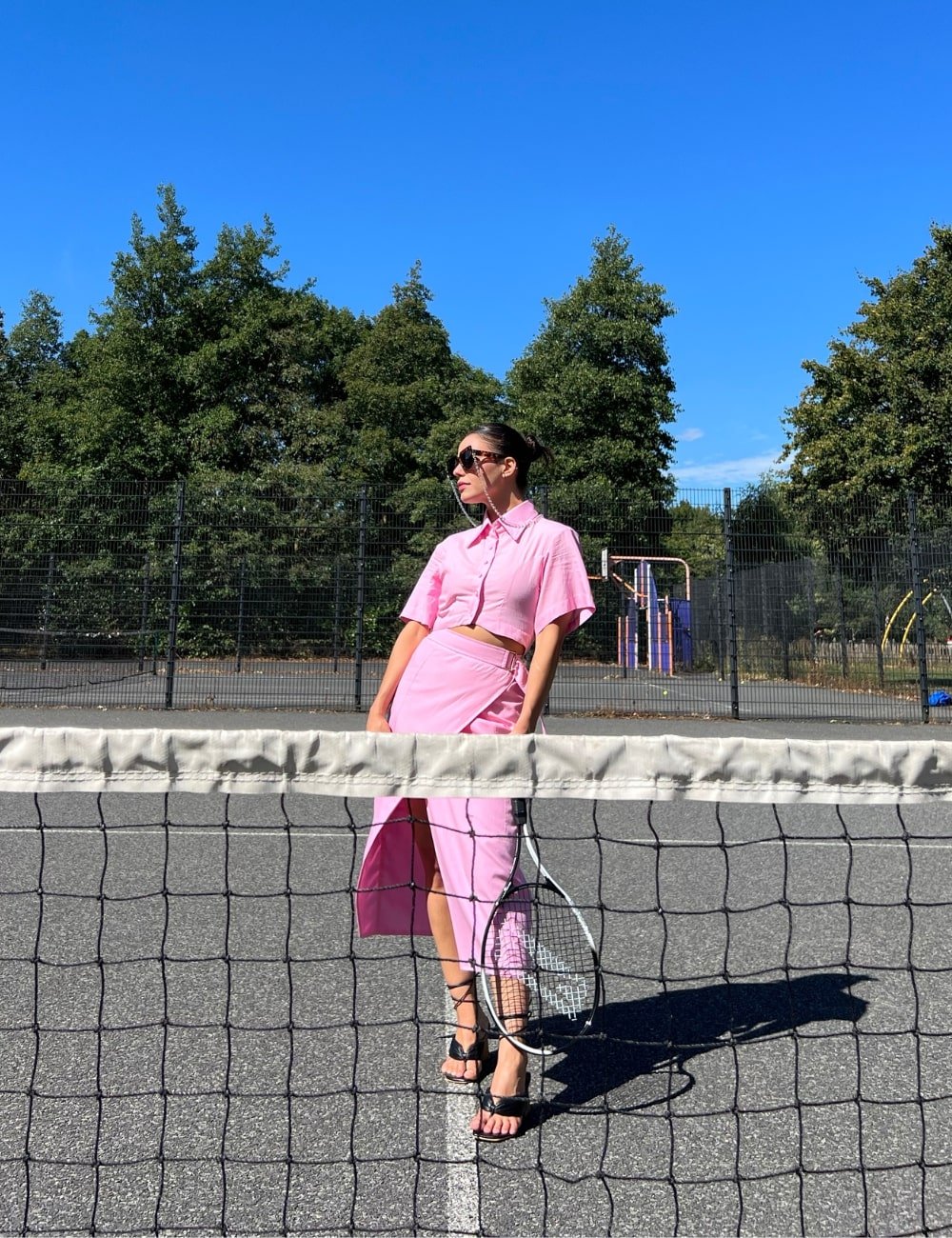 De olho na primavera/verão 2023, encontramos a próxima blusa tendência que  toda fashionista vai usar » STEAL THE LOOK