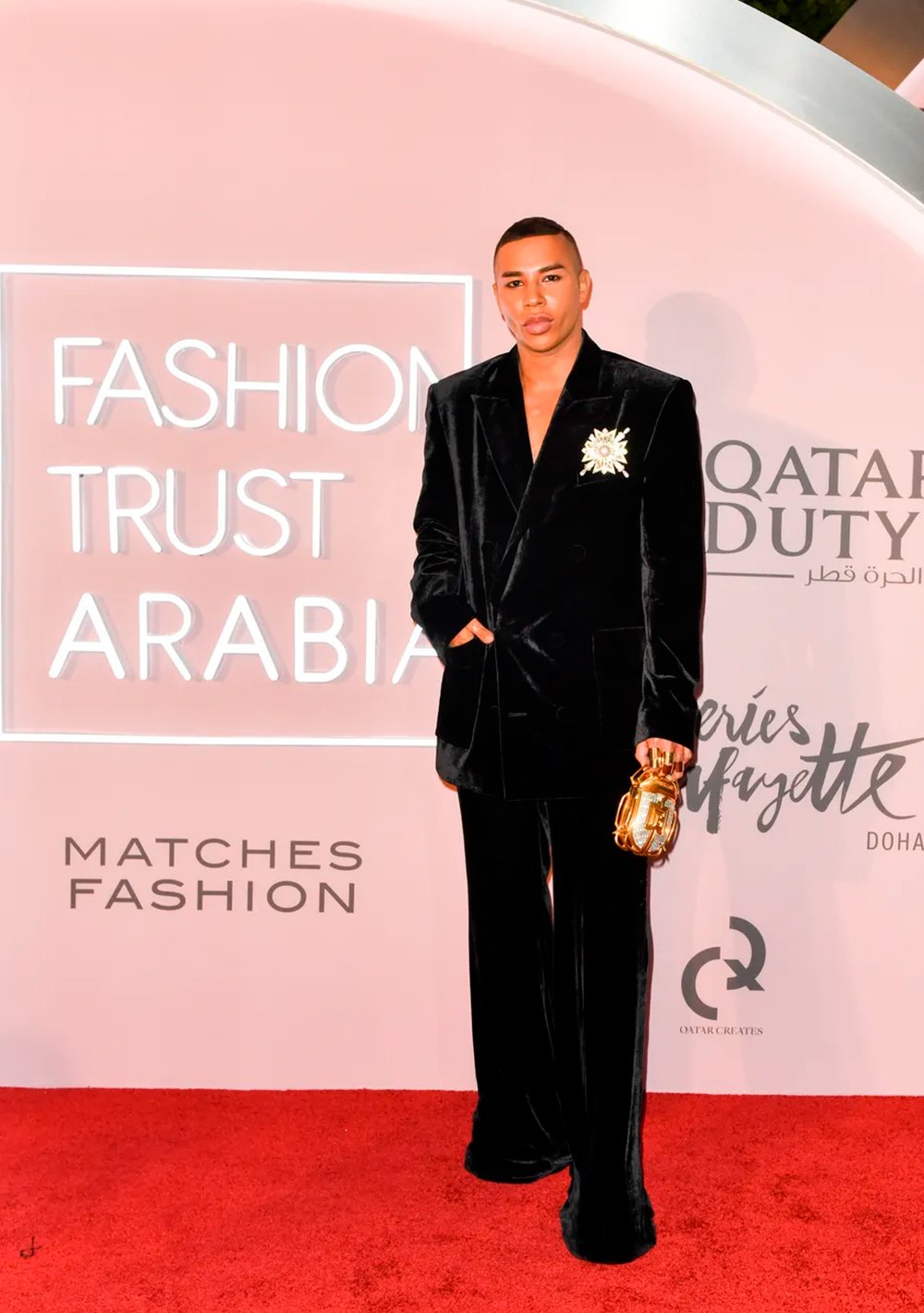 It girls - Fashion Trust Arabia - Fashion Trust Arabia - Primavera - Red Carpet - https://stealthelook.com.br