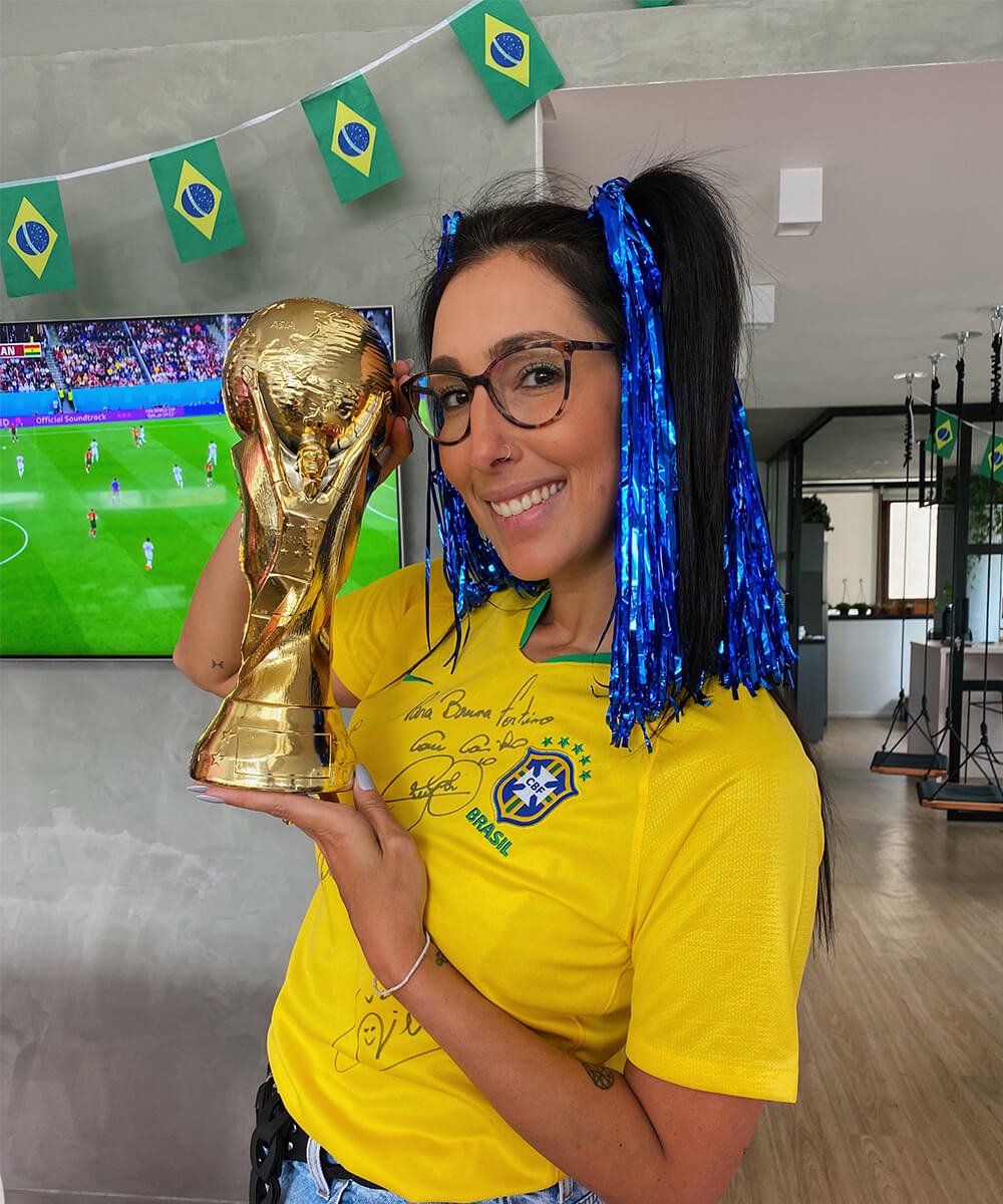 It girls - Brasil na Copa do Mundo, Copa do Mundo, Brazilcore - Brasil na Copa do Mundo - Primavera - Street Style  - https://stealthelook.com.br
