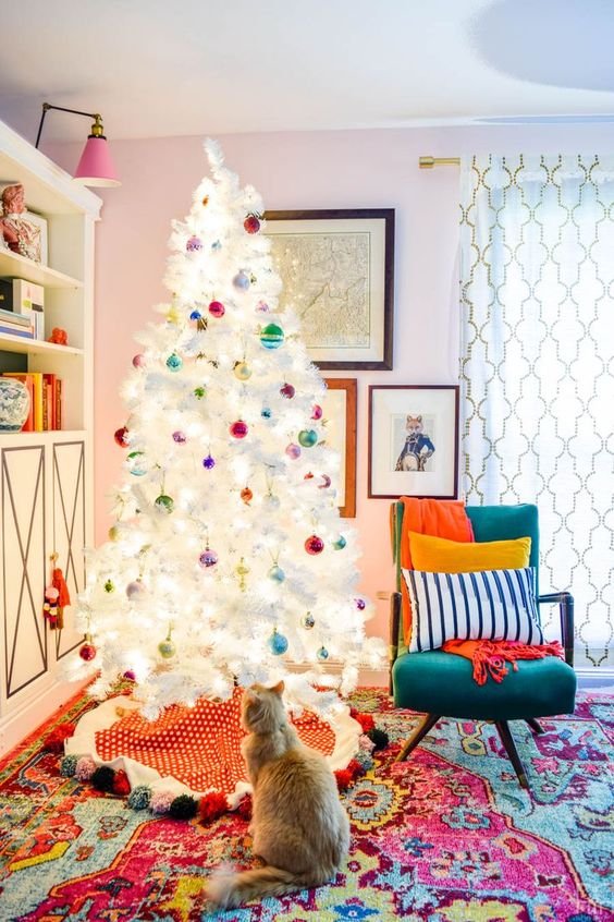 Árvore de Natal Branca em Oferta