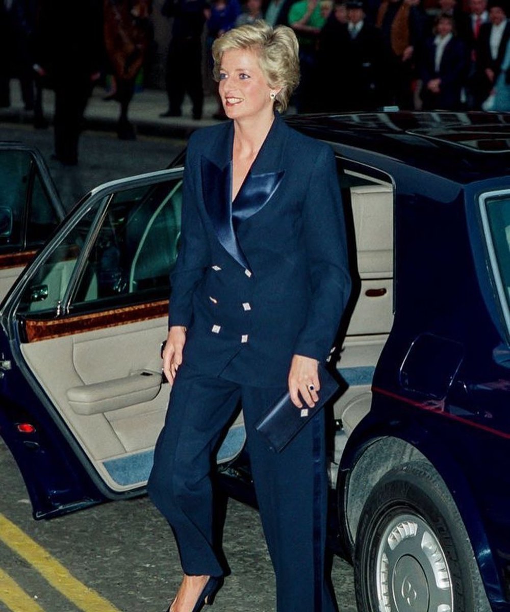 Princesa Diana - Lady Di - lições de estilo - estilo - anos 90 - https://stealthelook.com.br