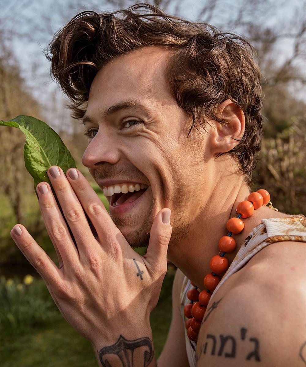 Harry Styles - harry_styles_unhas_pleasing_nail_art_love_on_tour - Harry Styles - Harry Styles - Harry Styles - https://stealthelook.com.br