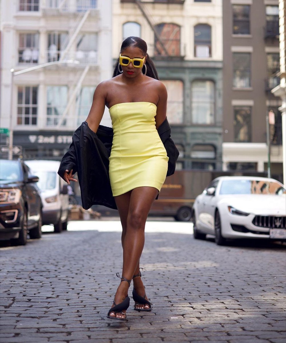 monroeesteele - vestido tubinho mini amarelo - vestido dos anos 90 - verão - street style - https://stealthelook.com.br