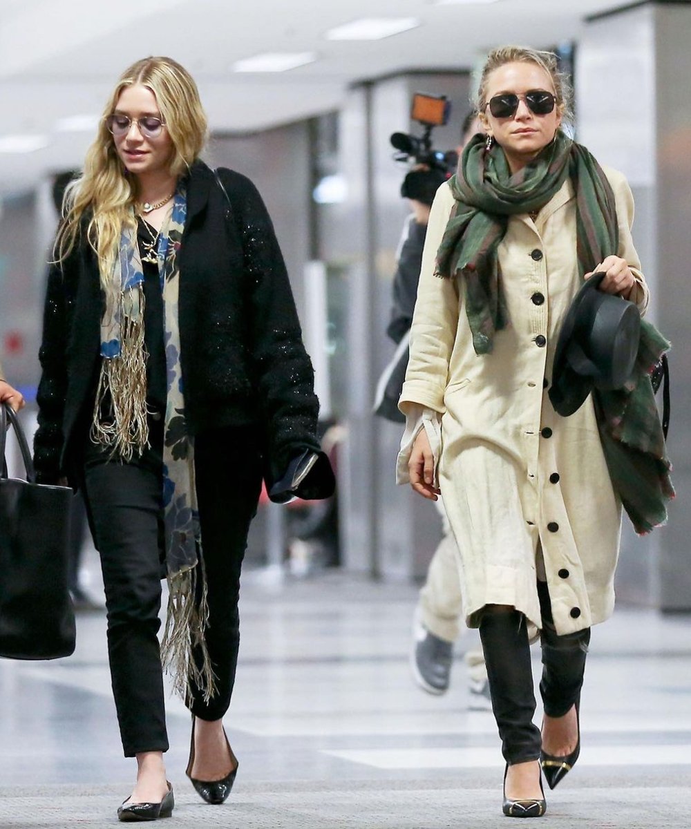 Mary-Kate e Ashley Olsen - sapatilha preta - Ashley e Mary-Kate Olsen - inverno - street style - https://stealthelook.com.br