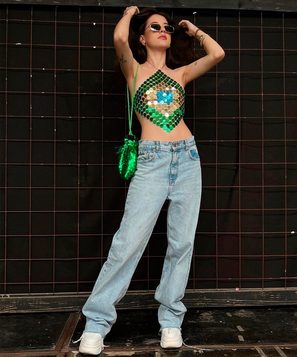 It girls - jogos do Brasil, looks para a copa, brazilcore, verde e amarelo - jogos do Brasil - Primavera - Street Style  - https://stealthelook.com.br