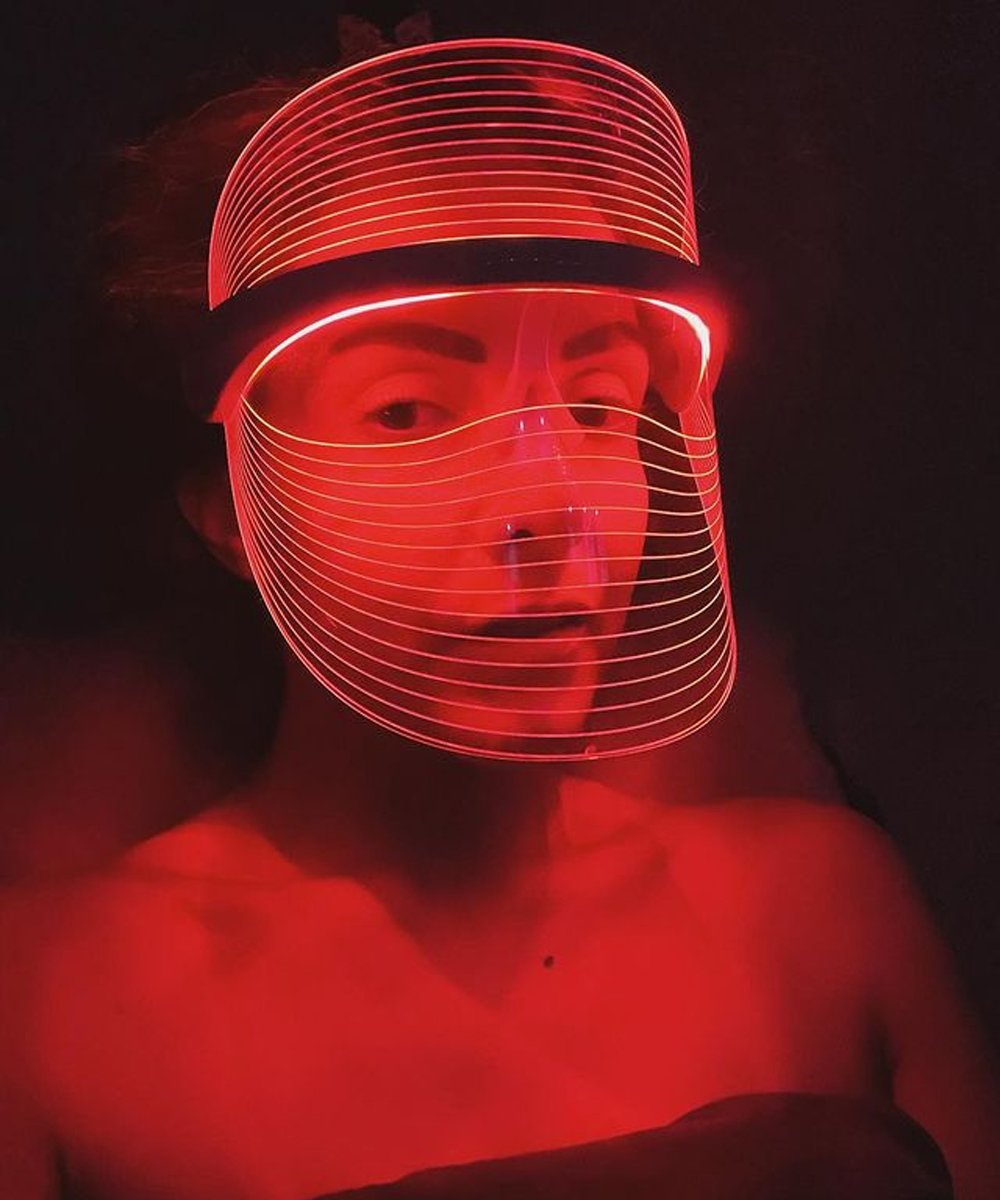tiredmother_co.uk - máscara de led_tendência de skincare_celebridades  - máscara de led  - máscara de led  - máscara de led  - https://stealthelook.com.br