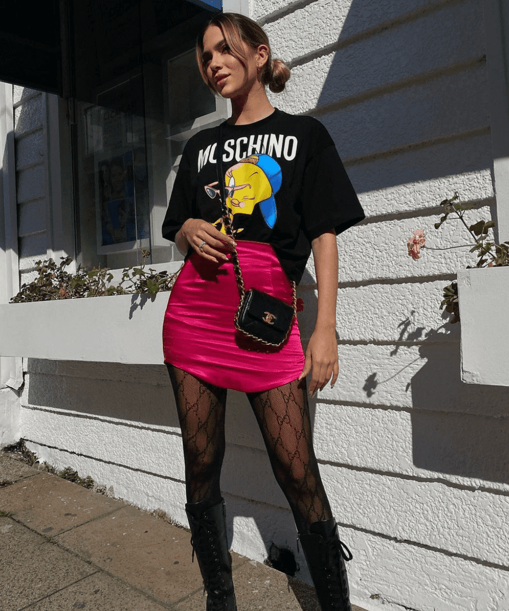 Jordanna Maia - camiseta, saia e bota - look casual - inverno - Street style - https://stealthelook.com.br