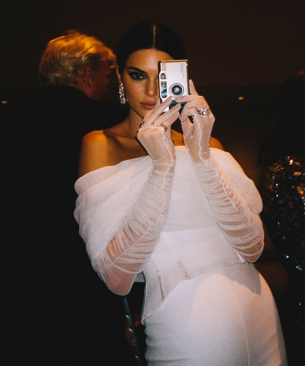 Kendall Jenner - fotos - câmeras digitais e analógicas - fotografia - câmeras digitais - https://stealthelook.com.br
