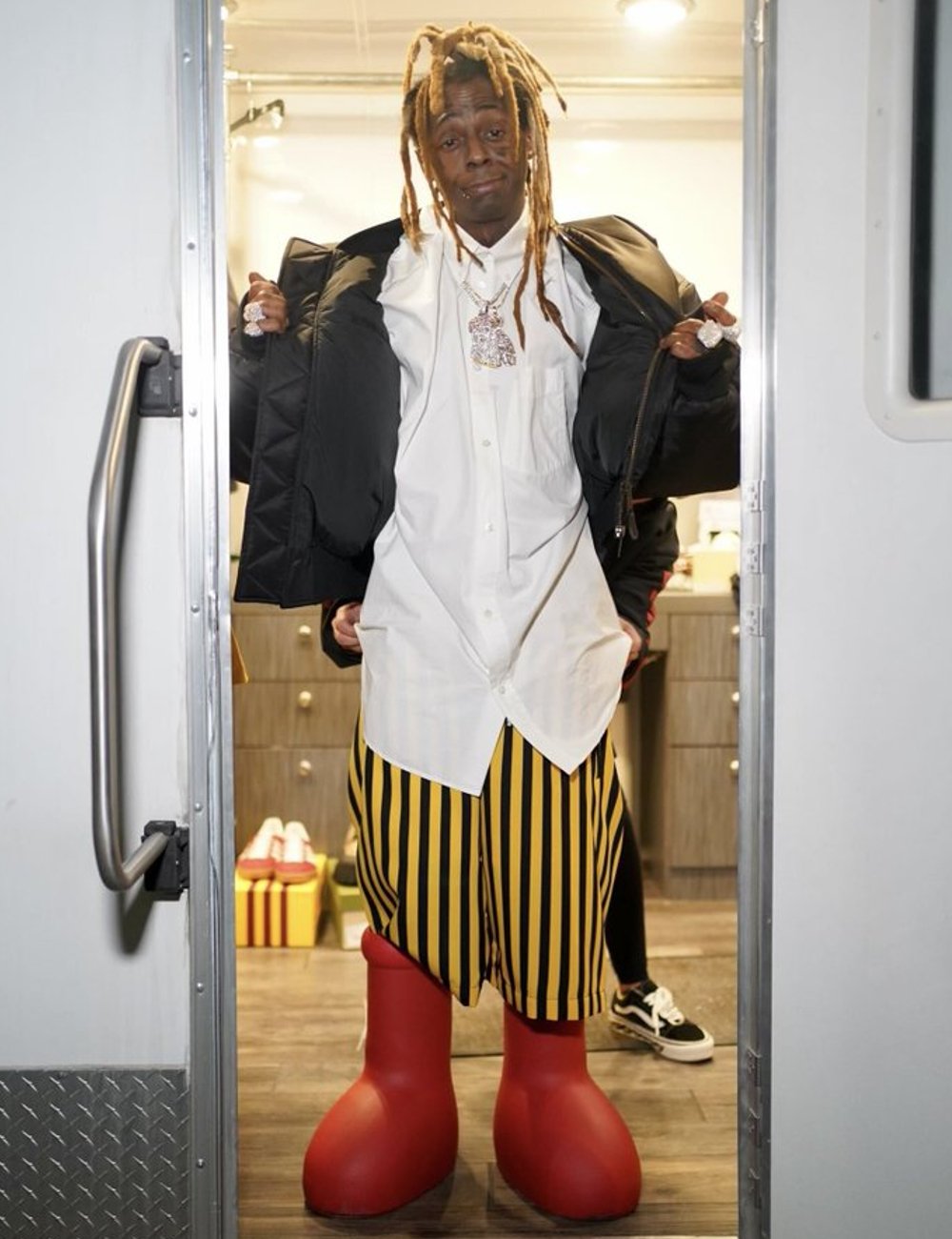 Lil Wayne - big red boots - Big red boots - inverno - street style - https://stealthelook.com.br