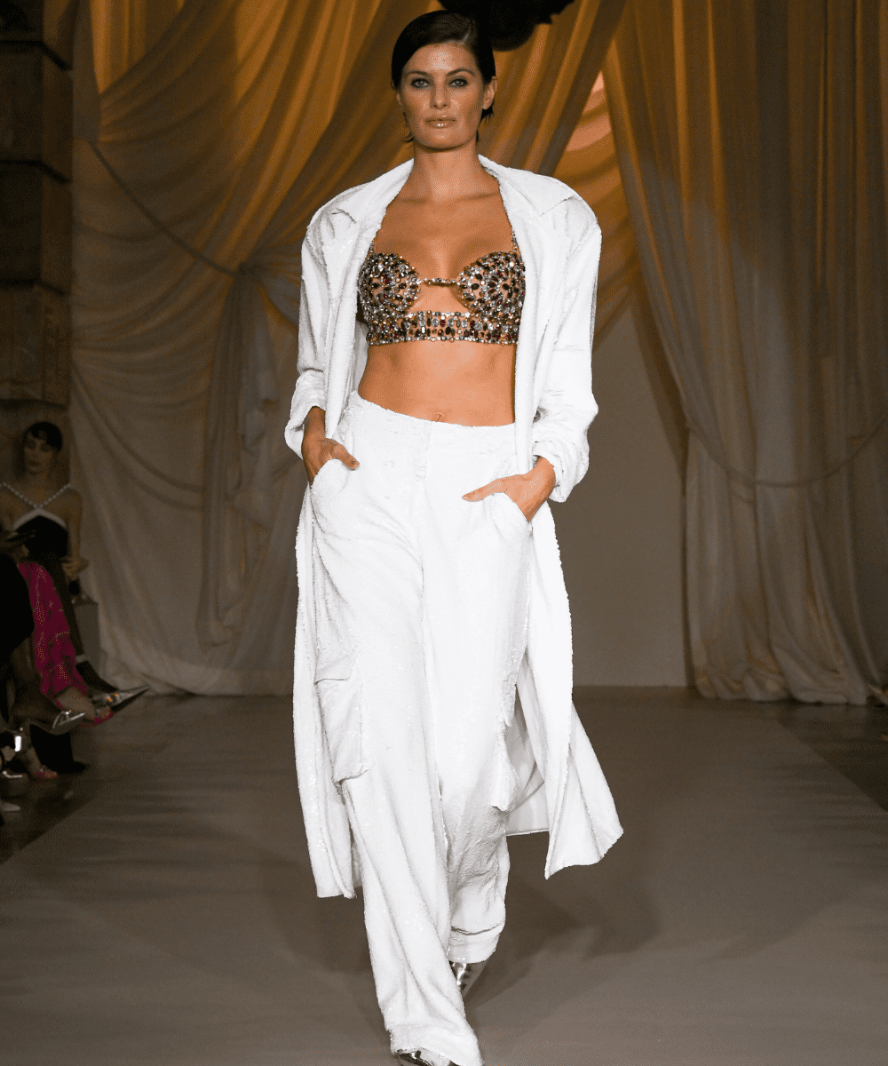 Isabeli Fontana - look branco - semana de moda - Verão - Desfile - https://stealthelook.com.br