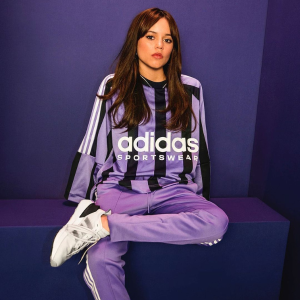 Jenna Ortega é embaixadora da nova marca da Adidas em 50 anos