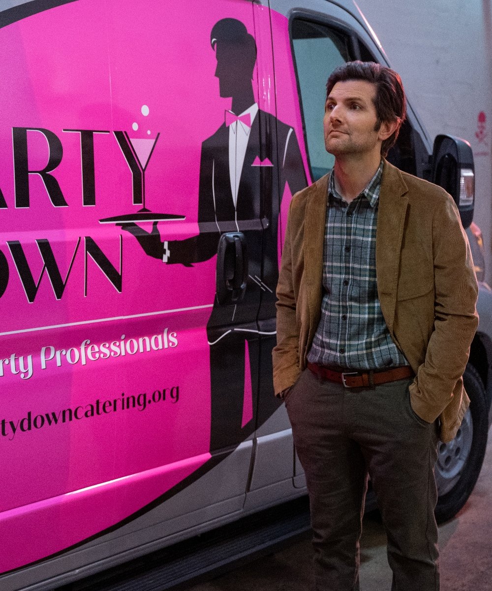 Adam Scott - Lionsgate+ - Party Down - streaming - série - https://stealthelook.com.br