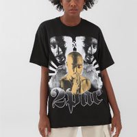 Camiseta feminina alongada Tupac preta | 2Pac