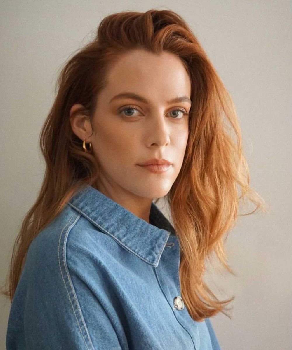 Steal the beauty: copie a maquiagem simples da Riley Keough » STEAL THE LOOK