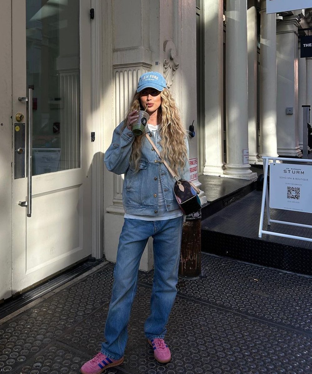 emilis indlev - calça jeans jaqueta jeans - looks com jeans - outono - street style - https://stealthelook.com.br