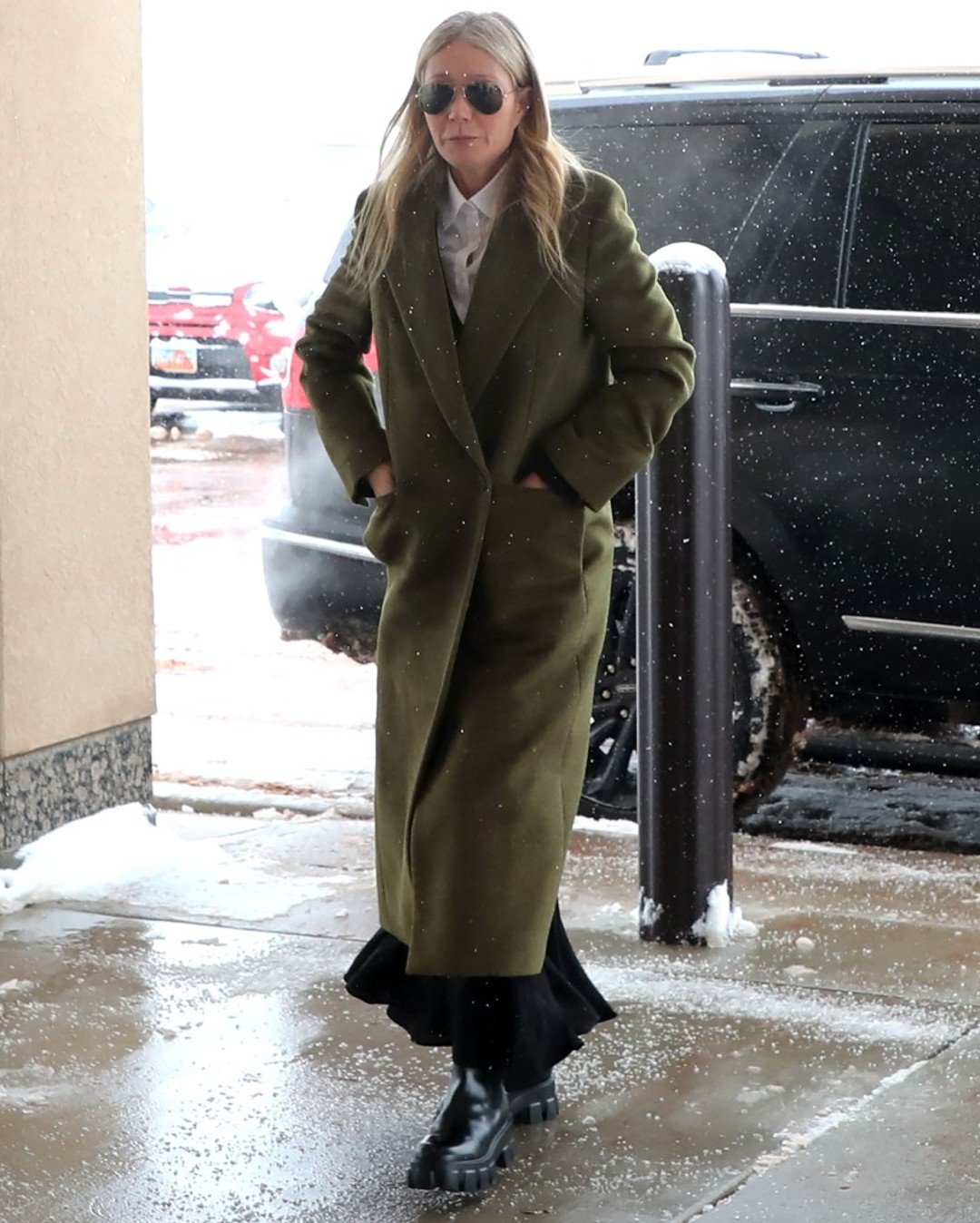 Gwyneth Paltrow - julgamento - luxo sem ostentação - inverno - julgamento - https://stealthelook.com.br