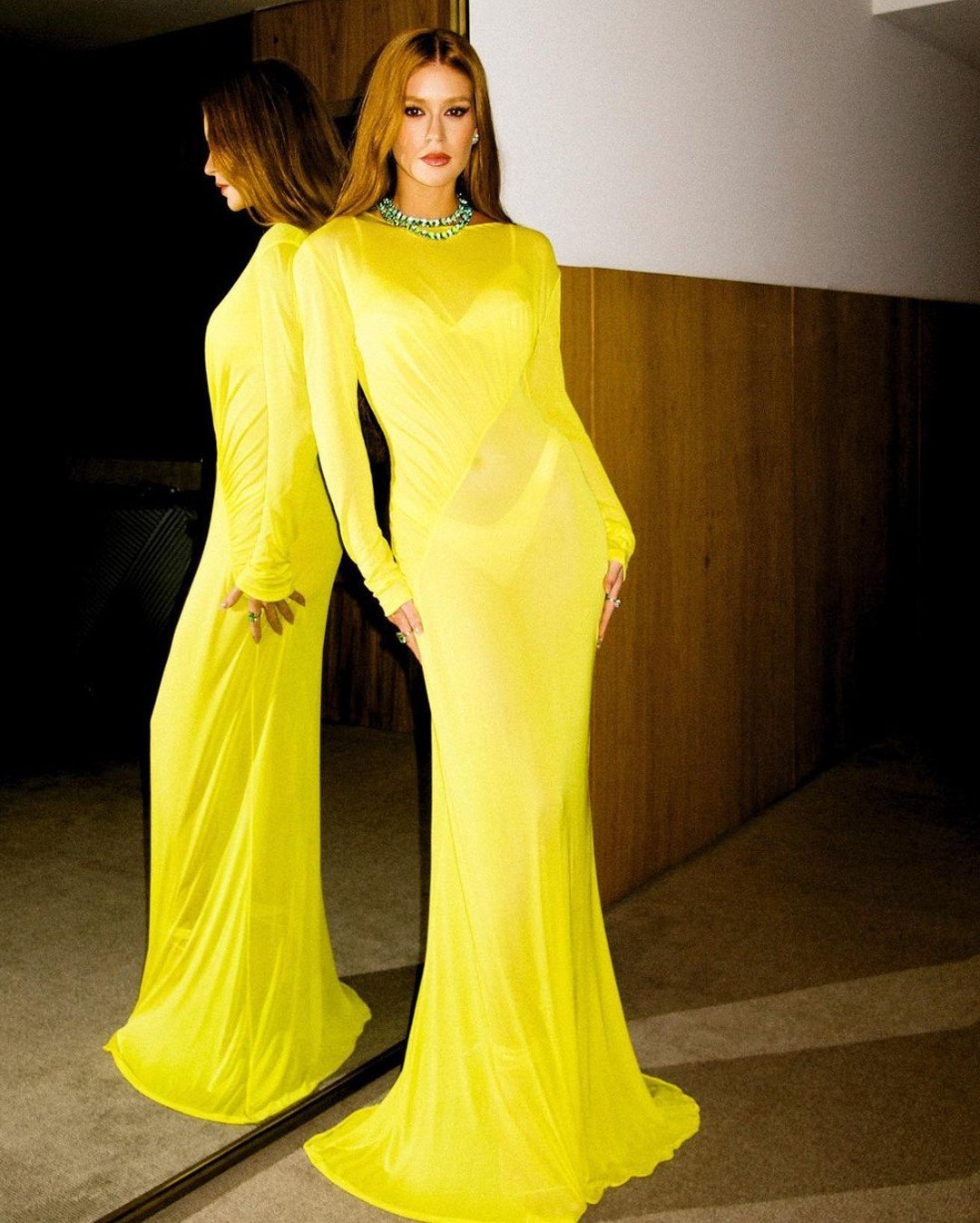 Marina Ruy Barbosa - Vestido amarelo - Cannes - Verão - Cannes - https://stealthelook.com.br